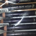 crayons, rouges à lèvres, gloss..