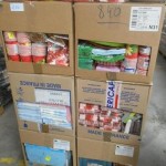 lot de 840 vaisselle jetable serviettes, gobelets, assiettes, etc